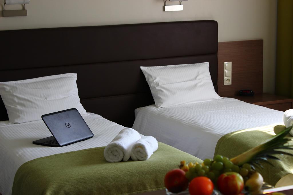 Hotel Pod Debem Tarnów Δωμάτιο φωτογραφία