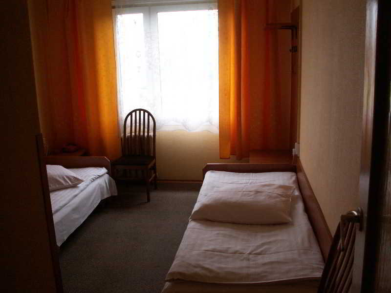 Hotel Pod Debem Tarnów Εξωτερικό φωτογραφία