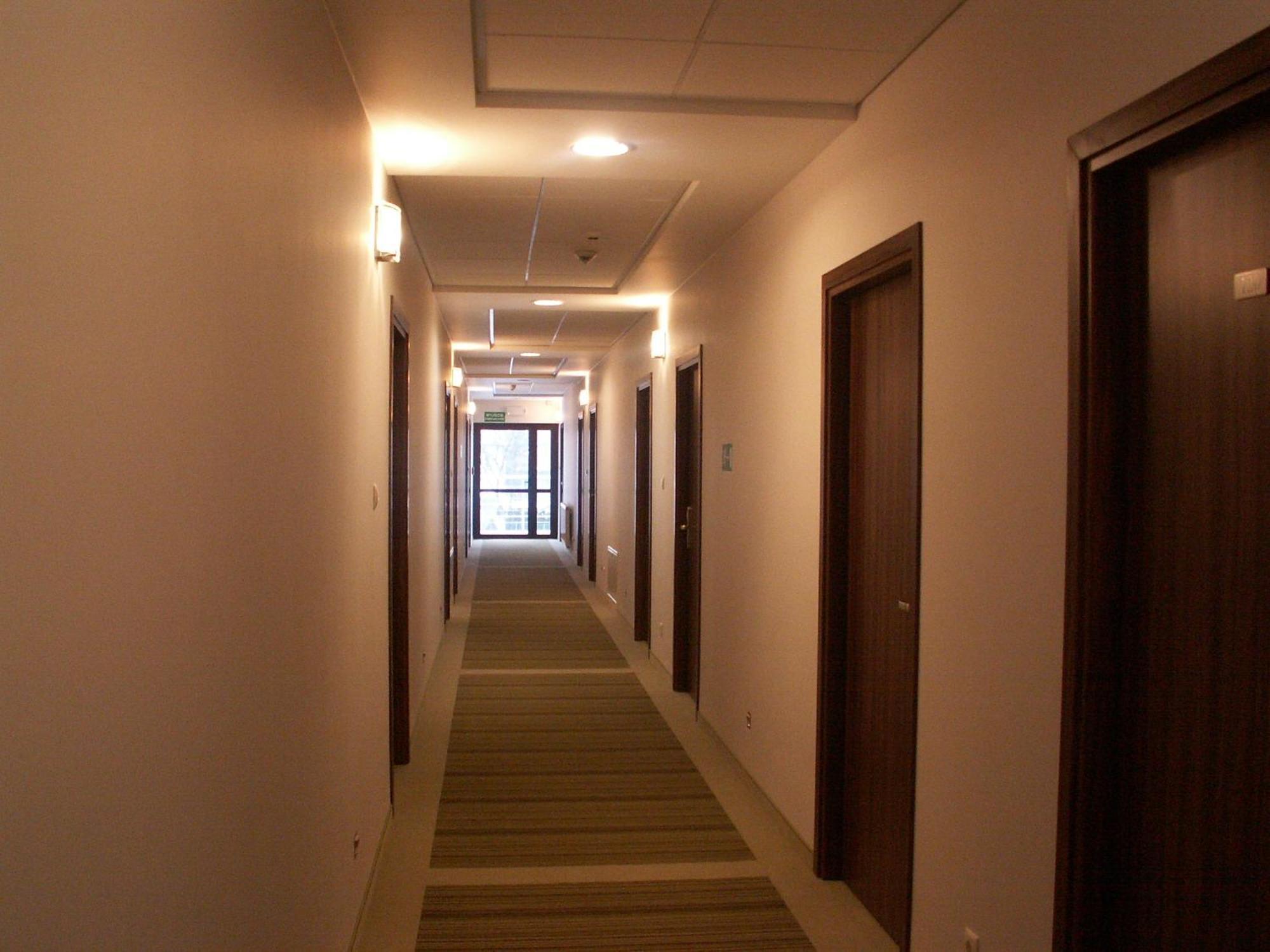 Hotel Pod Debem Tarnów Εξωτερικό φωτογραφία