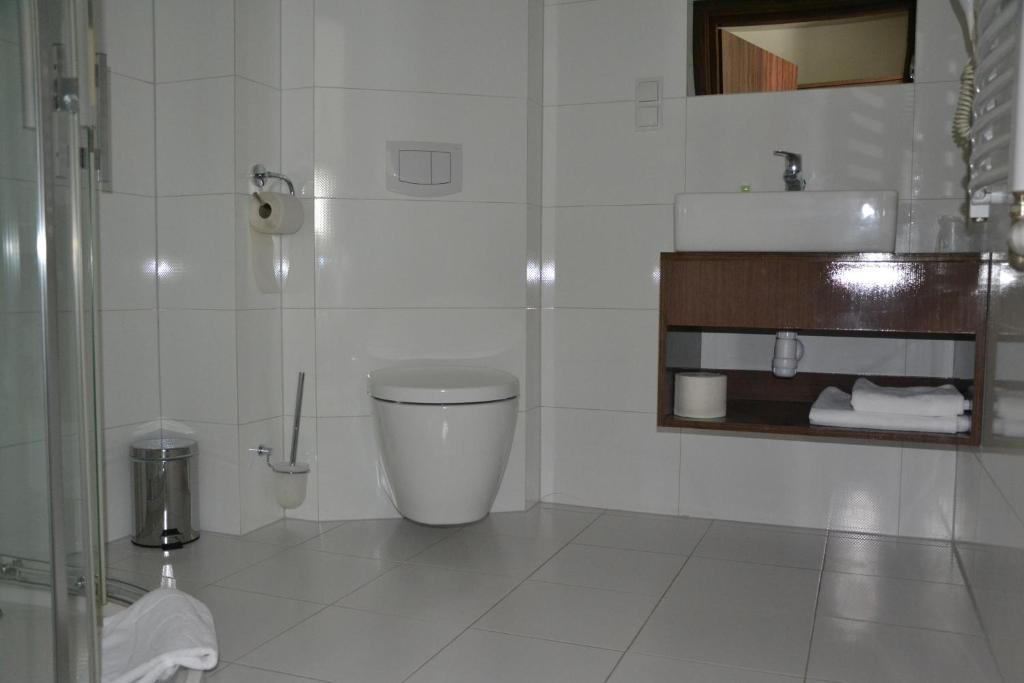 Hotel Pod Debem Tarnów Δωμάτιο φωτογραφία